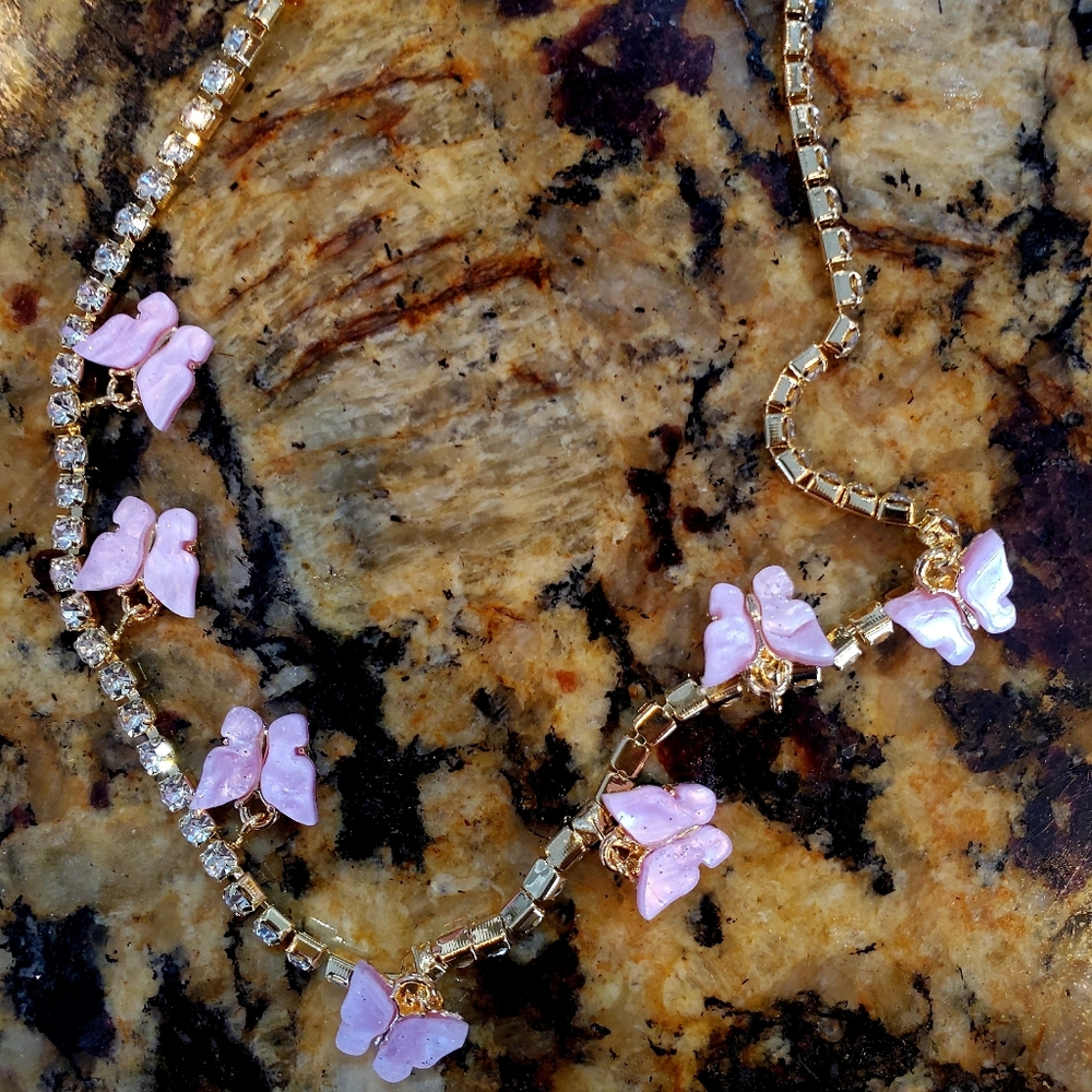 Crystal butterfly choker with gold chain - Picture 2 of 4